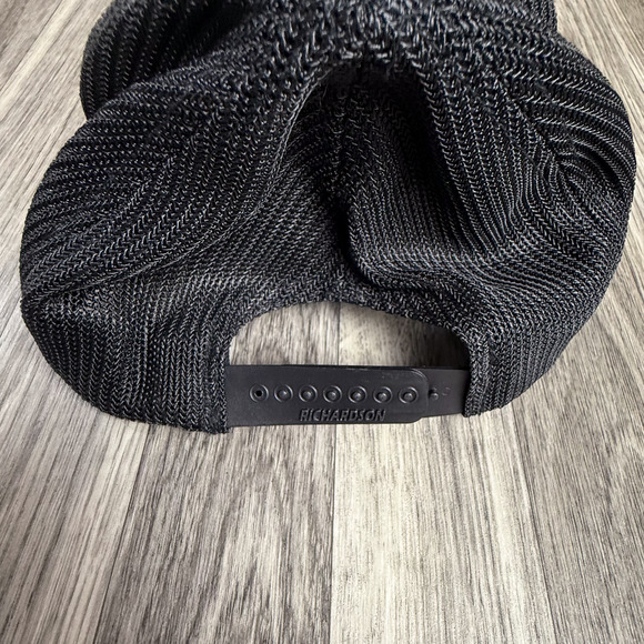 Fairview Black Trucker Hat Richardson 112+ R-Flex Snapback Cap Mesh Adjustable - Picture 2 of 4